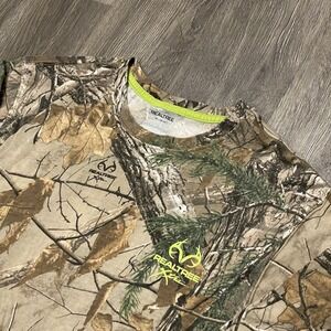 Realtree Xtra‎ Camouflage Shirt Mens Medium Long Sleeve Timber Camo Outdoor